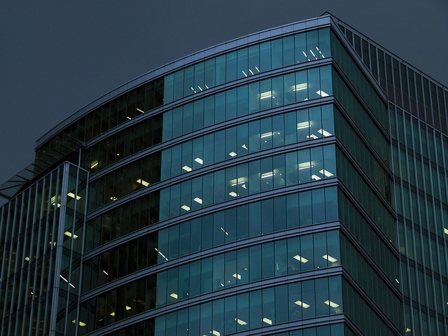 Nighttime commercial exterior and facade lighting in New York City by RJS Electrical